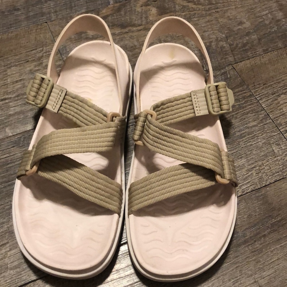 Native women’s sandals